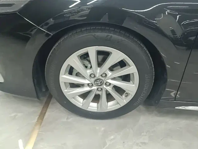 Toyota Camry — Фото автомобиля 22