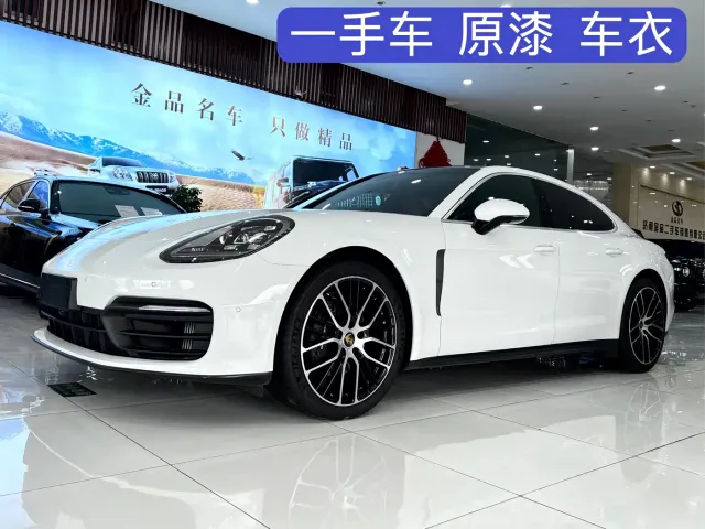 Фотография автомобиля — Porsche Panamera