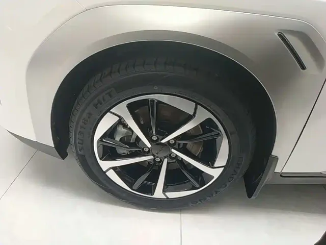 GAC Aion Y — Фото автомобиля 22