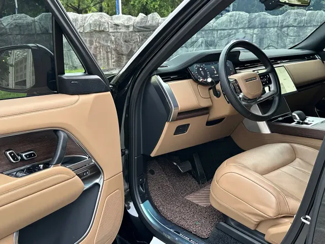 Land Rover Range Rover — Фото автомобиля 7