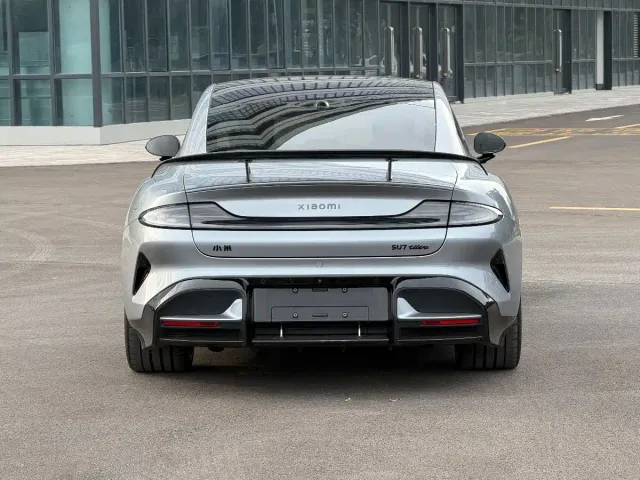 Xiaomi SU7 Ultra — Фото автомобиля 5