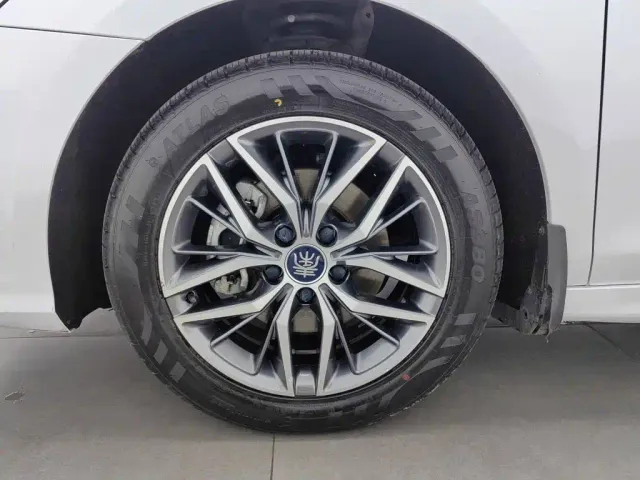 BYD Qin PLUS — Фото автомобиля 17
