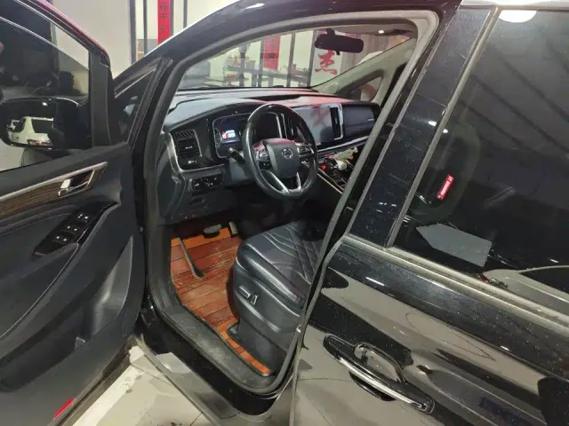 GAC Trumpchi M8 — Фото автомобиля 4