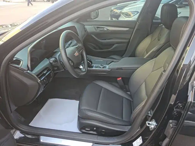 Cadillac CT5 — Фото автомобиля 14