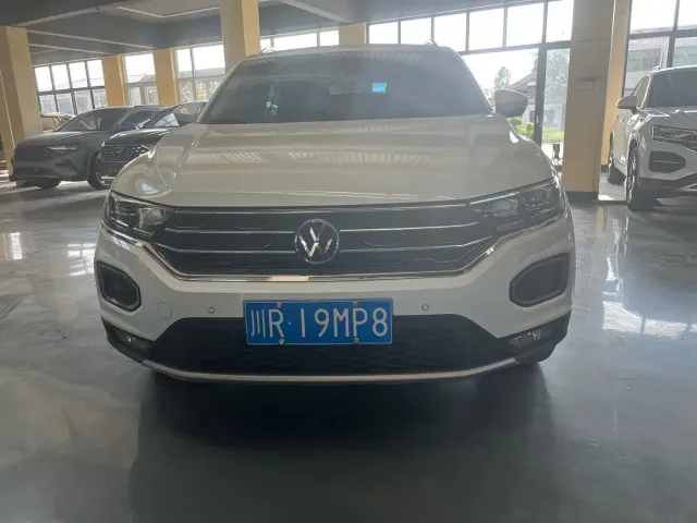 Volkswagen T-Roc — Фото автомобиля 3