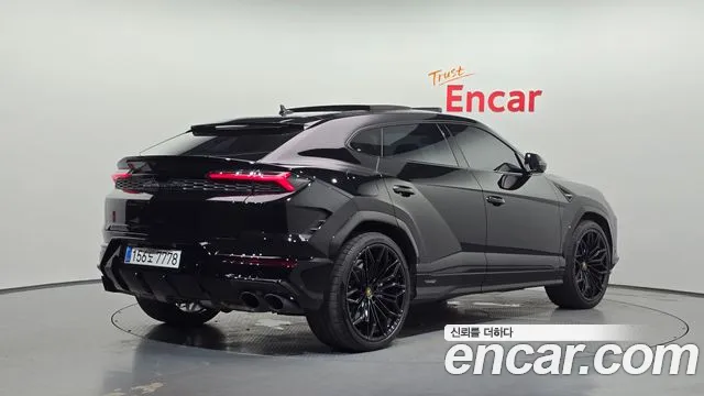 Lamborghini Urus — Фото автомобиля 2