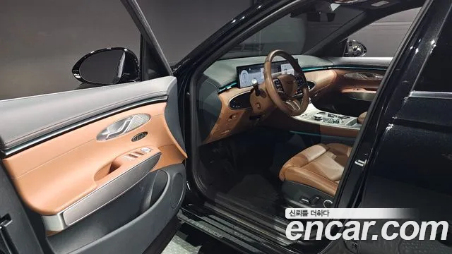 Genesis GV70 — Фото автомобиля 15
