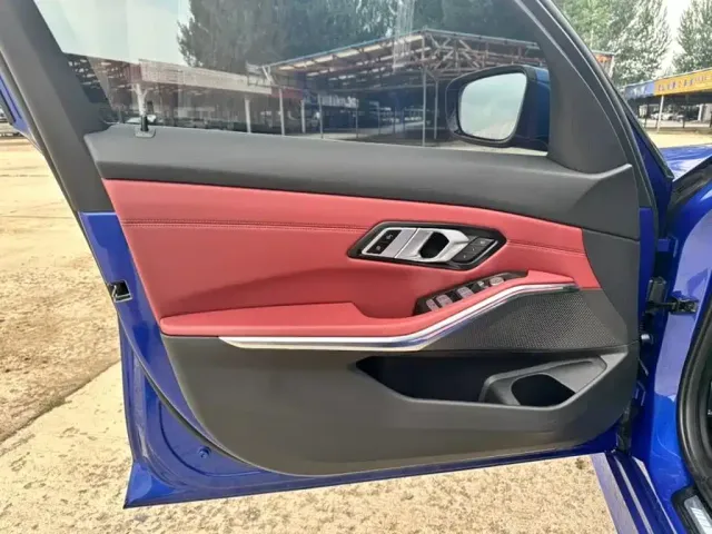BMW 3 Series — Фото автомобиля 9