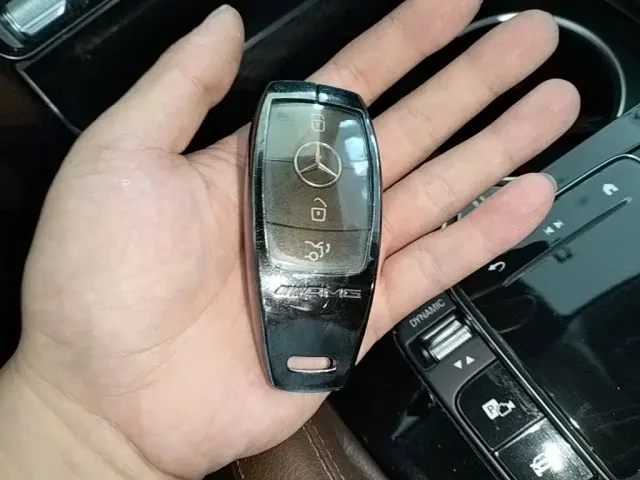 Mercedes-Benz GLE-Class — Фото автомобиля 8