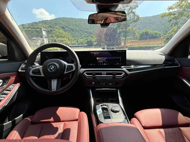 BMW i3 — Фото автомобиля 9