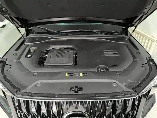 GAC Trumpchi GS8 — Фото автомобиля 19
