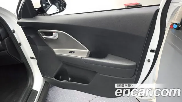 Kia Niro Niro Plus Earth — Фото автомобиля 24