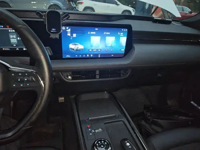 Ford Mondeo — Фото автомобиля 9