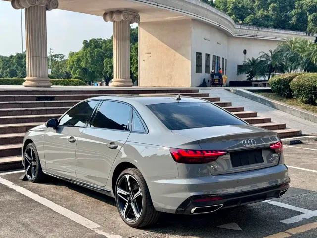 Audi A4L — Фото автомобиля 13