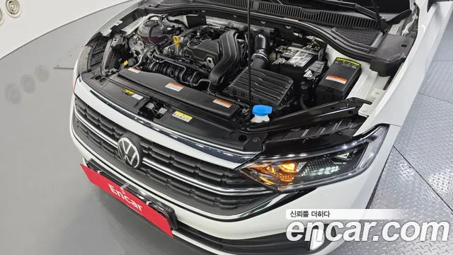 Volkswagen Jetta — Фото автомобиля 6
