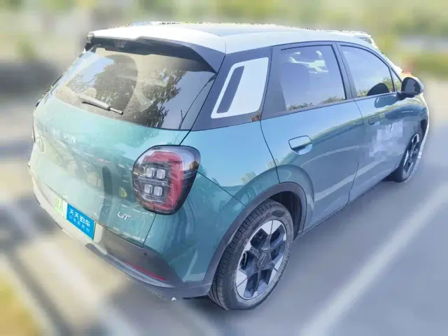 GAC Aion UT — Фото автомобиля 2