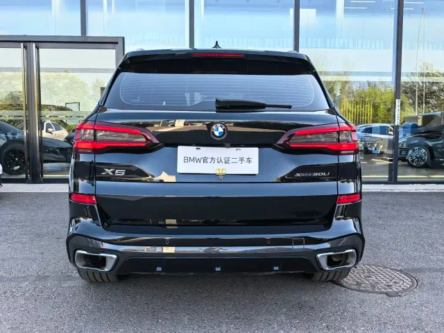 BMW X5 — Фото автомобиля 6