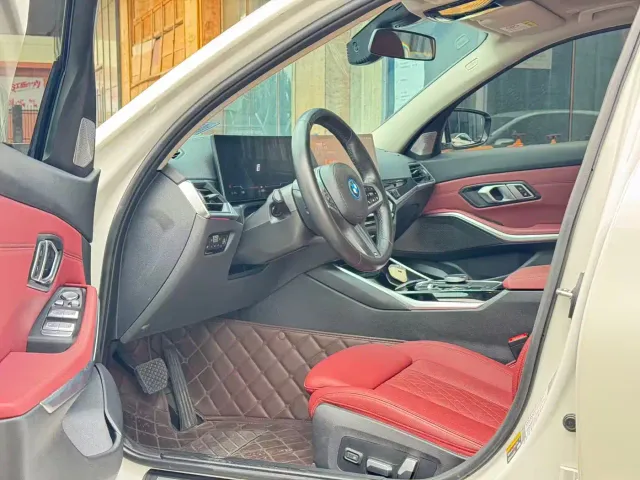 BMW i3 — Фото автомобиля 4