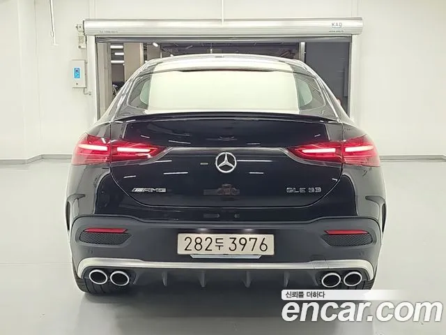 Mercedes-Benz GLE-Class — Фото автомобиля 3