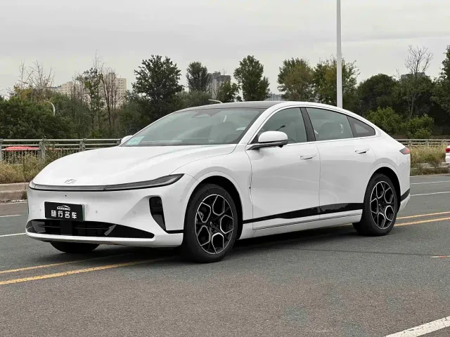 Фотография автомобиля — Changan Qiyuan A07