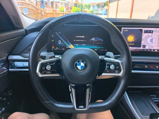 BMW 7 Series — Фото автомобиля 16