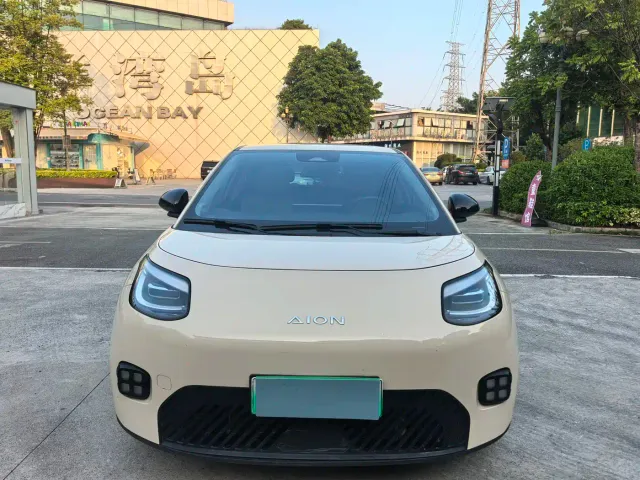 GAC Aion UT — Фото автомобиля 3