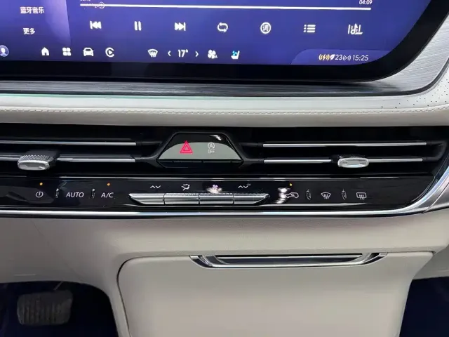 Buick Century — Фото автомобиля 8