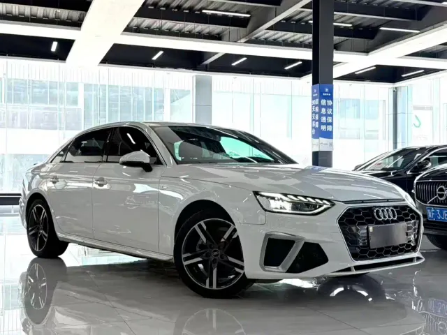 Audi A4L — Фото автомобиля 2