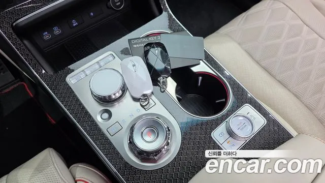 Genesis GV80 — Фото автомобиля 9