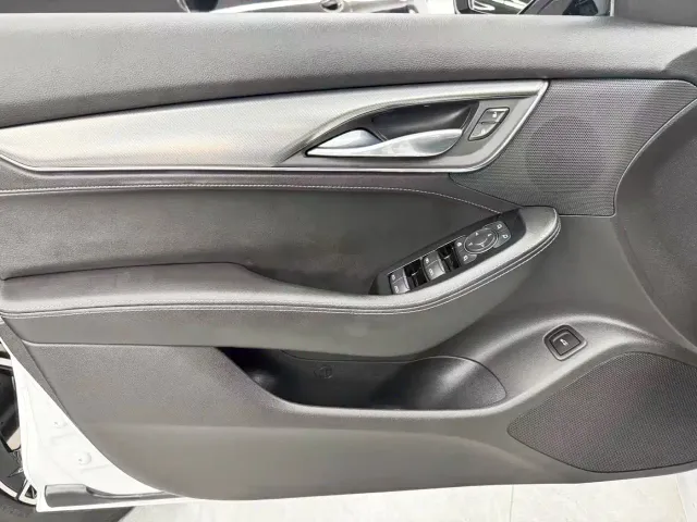 Cadillac CT5 — Фото автомобиля 12