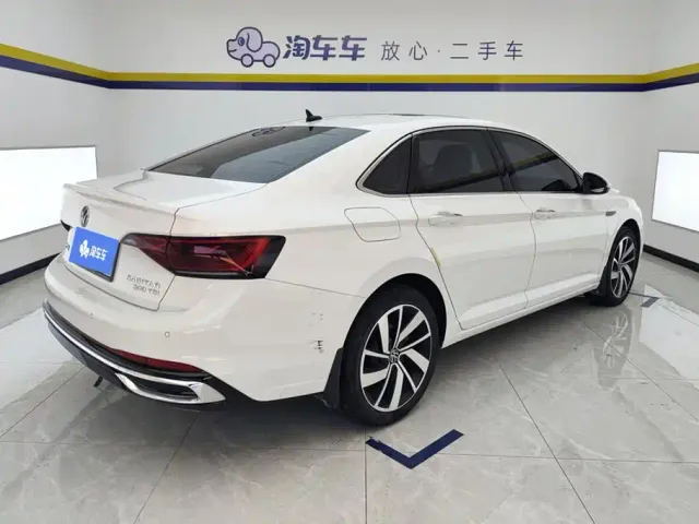 Volkswagen Sagitar — Фото автомобиля 3