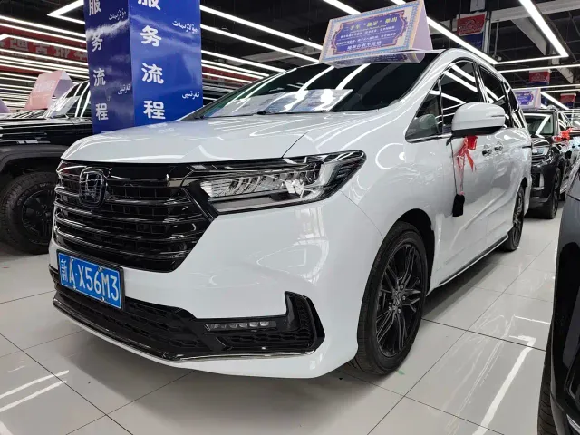 Фотография автомобиля — Honda Odyssey