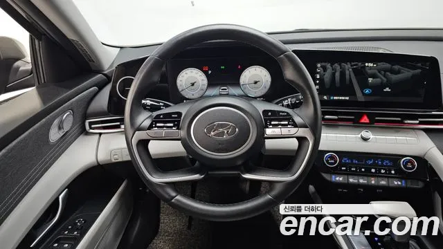 Hyundai AVANTE Avante (CN7) — Фото автомобиля 11
