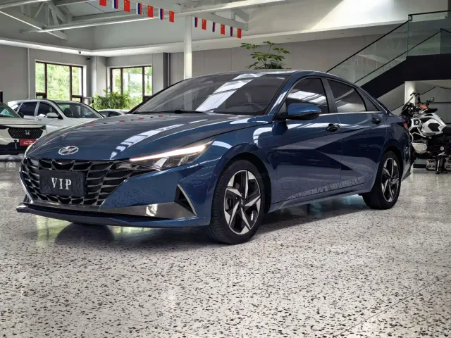 Фотография автомобиля — Hyundai Elantra