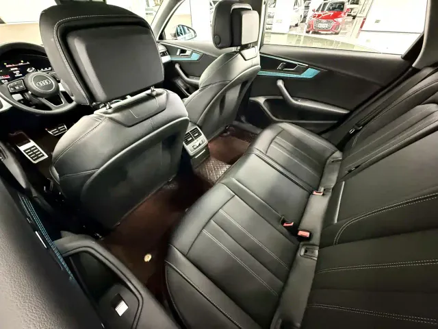Audi Audi A4L 2025 2 Million Celebration Edition 40 TFSI Fashion Dynamic — Фото автомобиля 7