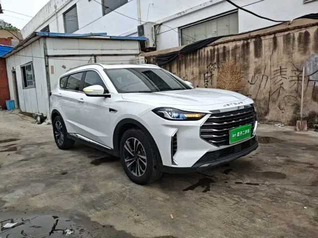 Jetour X70 Plus — Фото автомобиля 3