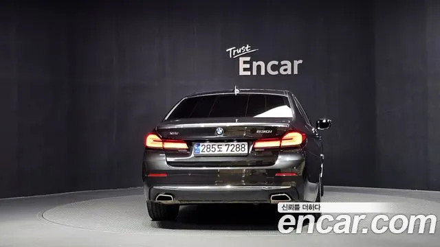 BMW 5 Series G30 — Фото автомобиля 4