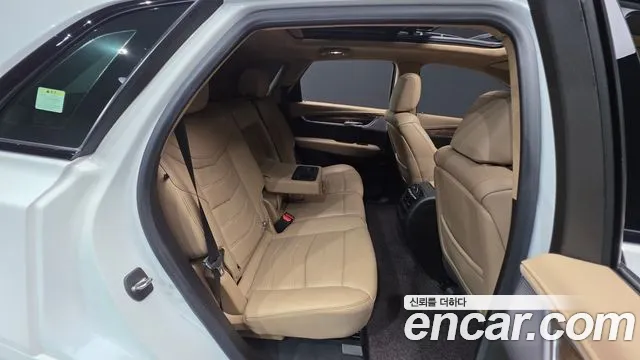 Cadillac XT5 — Фото автомобиля 15