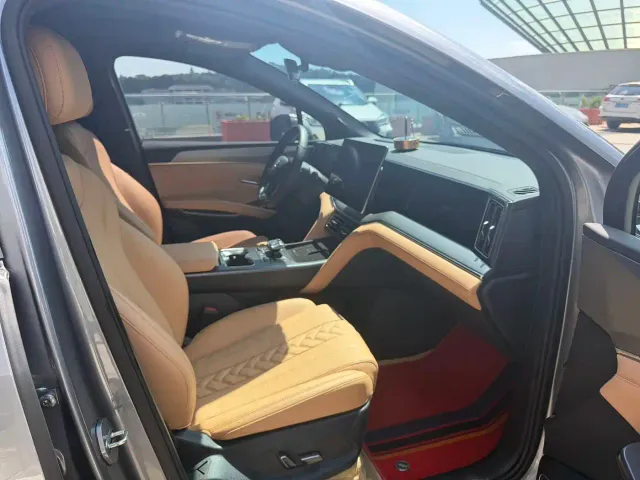 BYD Song L DM-i — Фото автомобиля 8