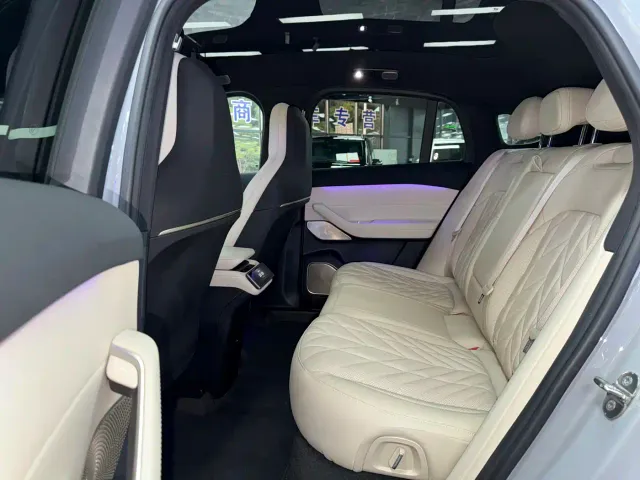 Nio EC6 — Фото автомобиля 9