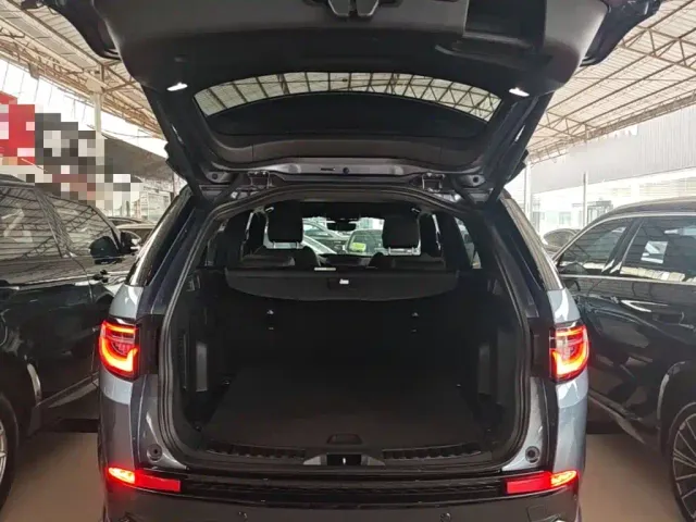 Land Rover Discovery Sport — Фото автомобиля 18