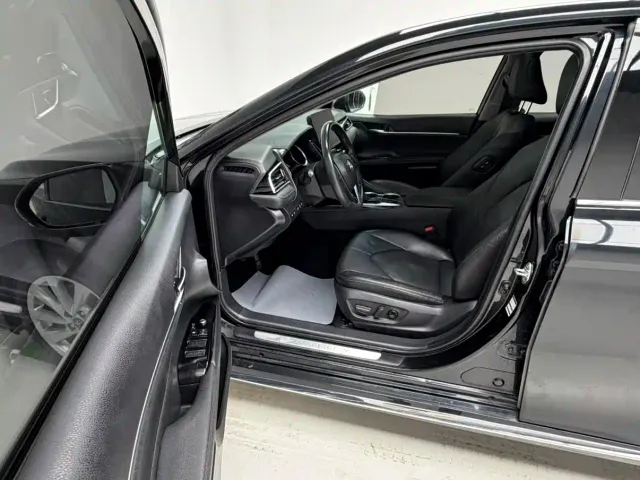 Toyota Camry — Фото автомобиля 12