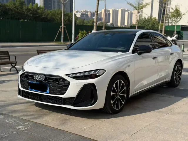 Фотография автомобиля — Audi A5L