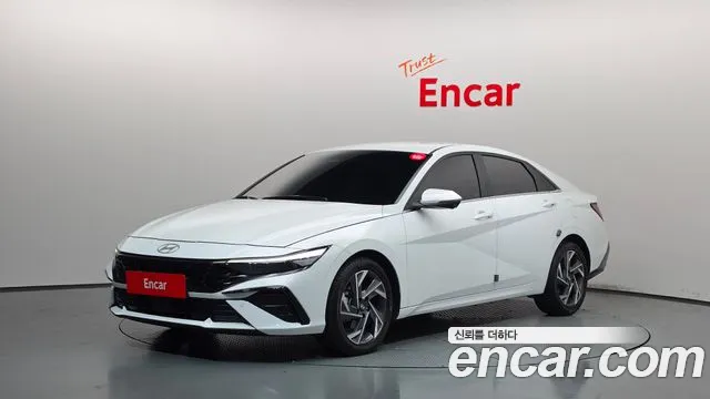 Фотография автомобиля — Hyundai Avante CN7