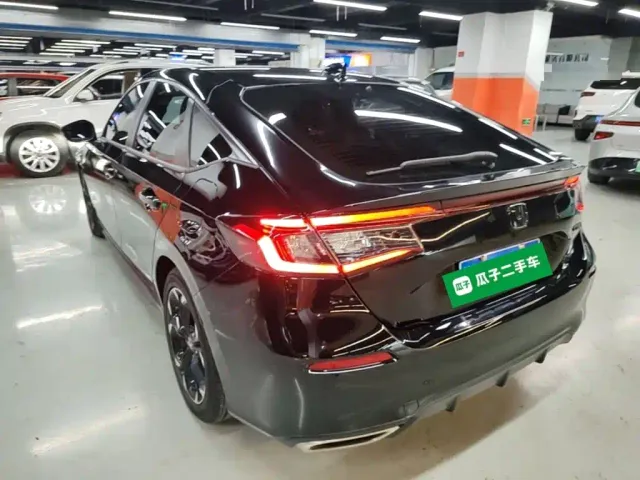 Honda Civic — Фото автомобиля 4