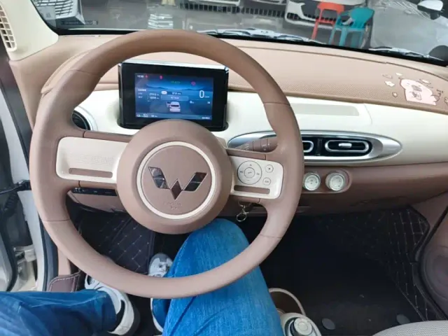 Wuling Hongguang Mini EV — Фото автомобиля 9