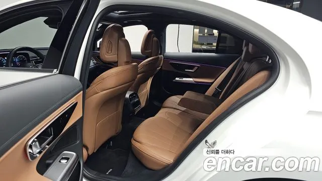 Mercedes-Benz E-Class W214 — Фото автомобиля 18