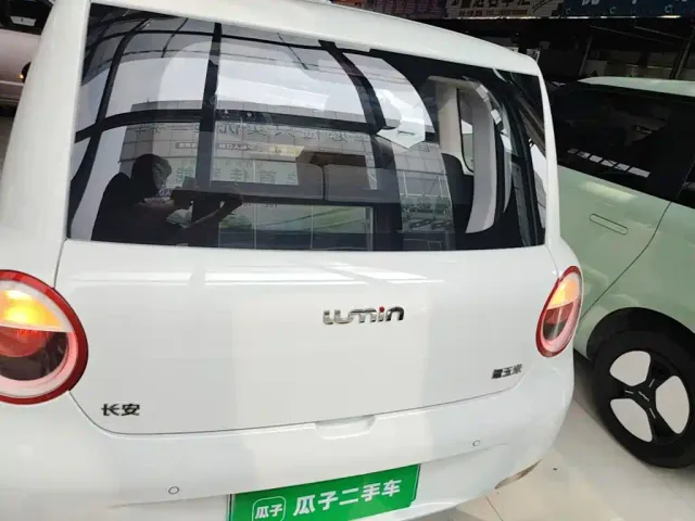 Changan Lumin — Фото автомобиля 5