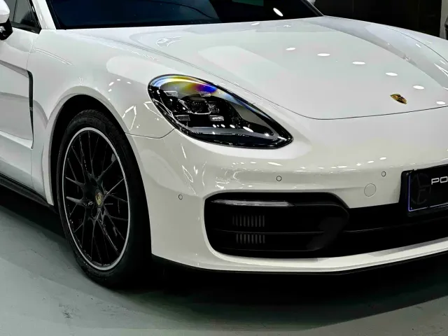 Porsche Panamera — Фото автомобиля 10