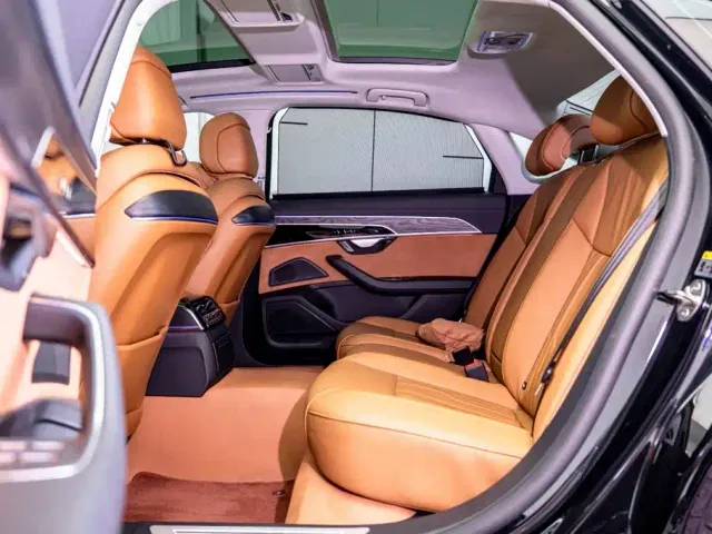 Audi A8 — Фото автомобиля 18
